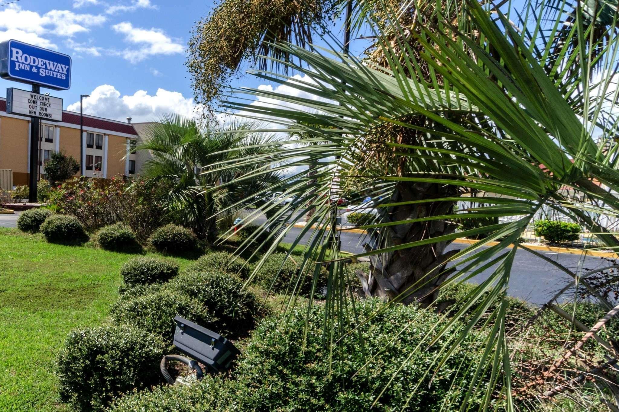 Rodeway Inn & Suites Jacksonville Near Camp Lejeune Exteriör bild